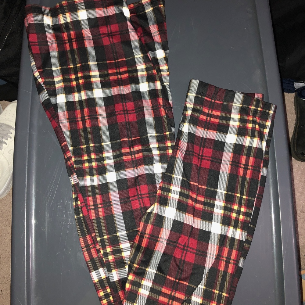 SUPER cute patterned flare trousers.